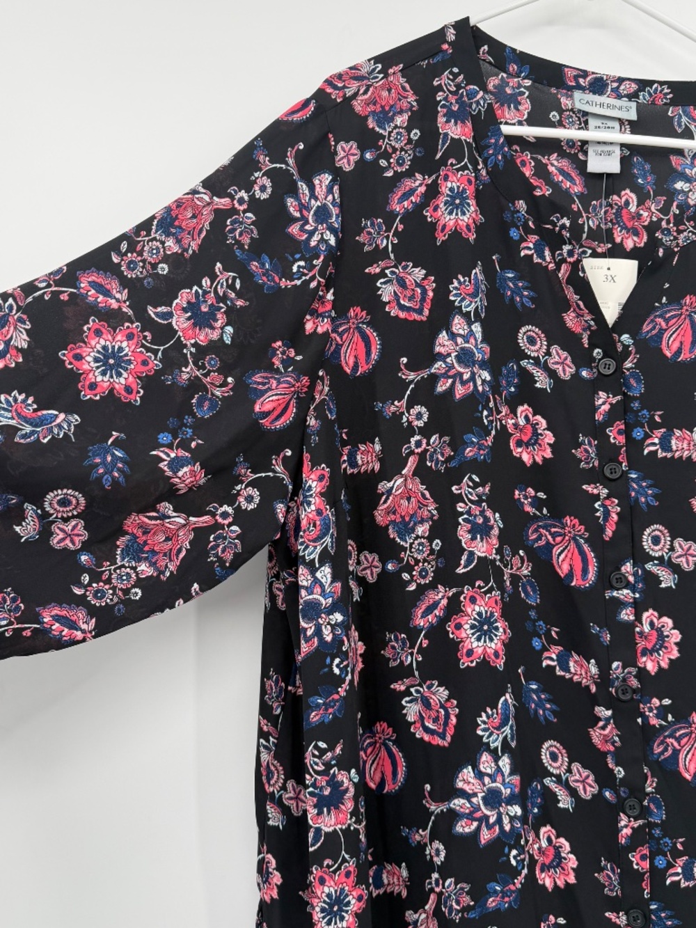 Catherines Top Women 3X NEW Black Pink Sheer Roll Tab Sleeve V Neck Lightweight - Picture 3 of 12